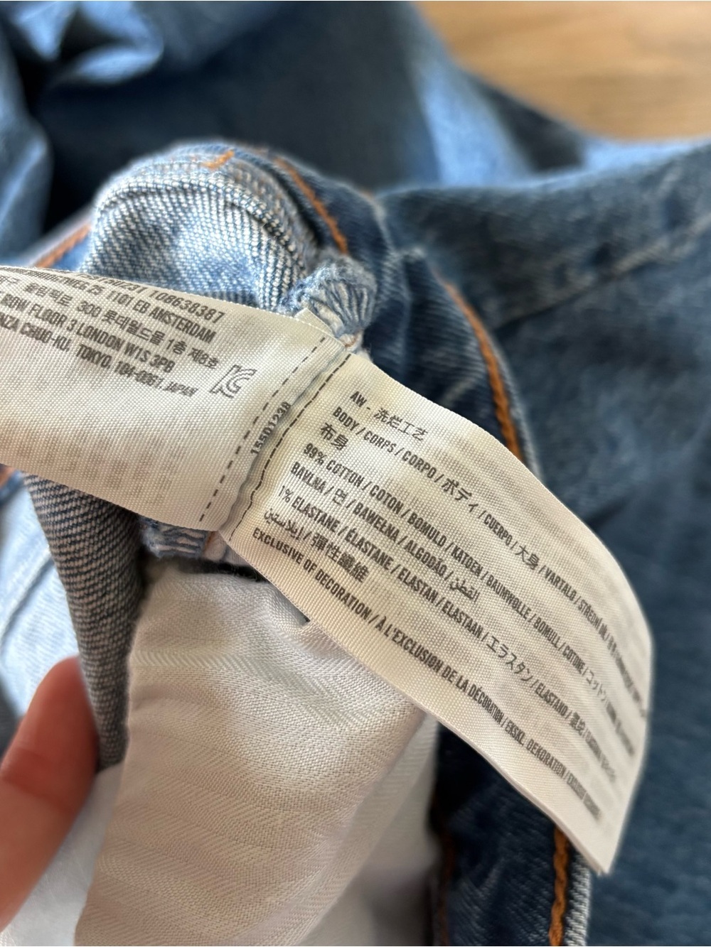 Abercrombie & Fitch Women's Straight Leg Jeans in Medium Blue - Picture 6 of 6